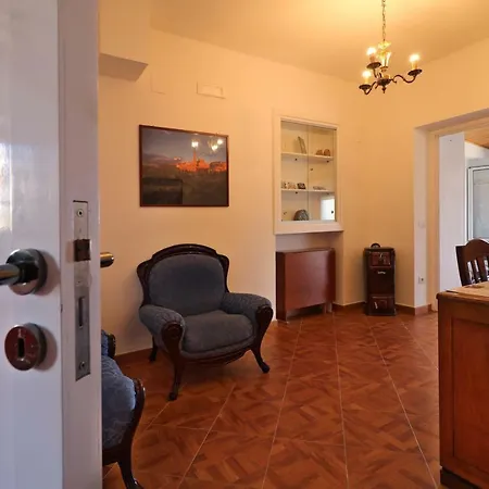 לינה וארוחת בוקר La Casa Di Anna מטרה