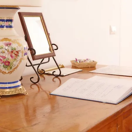 לינה וארוחת בוקר La Casa Di Anna *