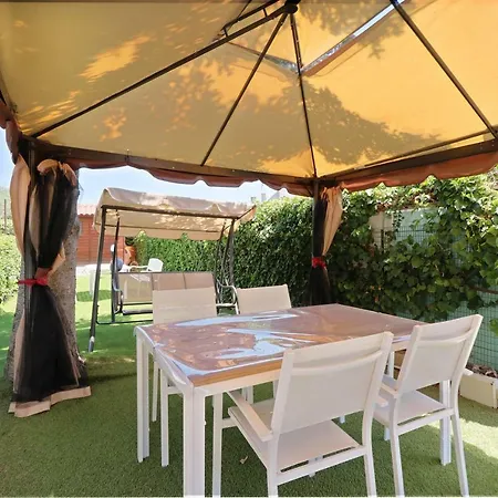 La Casa Di Anna לינה וארוחת בוקר מטרה